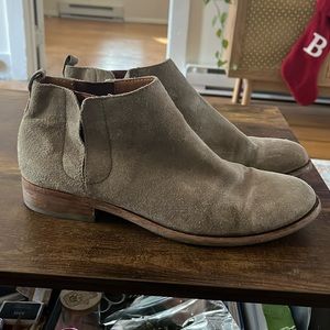 Chelsea boot